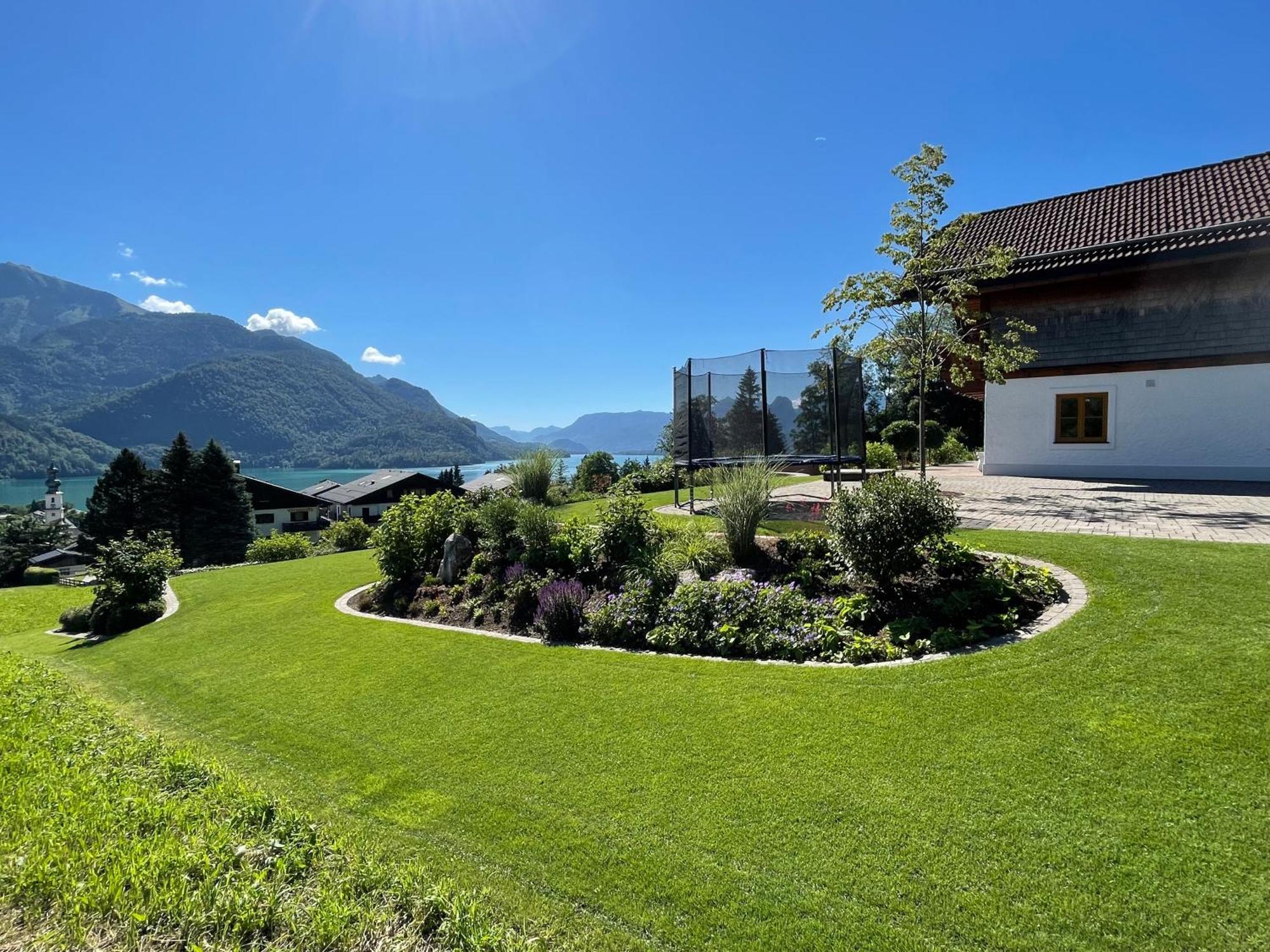 Ferienwohnung Schossleitner - Der Wohlfuehl-Ansitz Am Wolfgangsee Mit Weitblick Sankt Gilgen Luaran gambar
